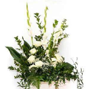 Compact Standing Arrangement