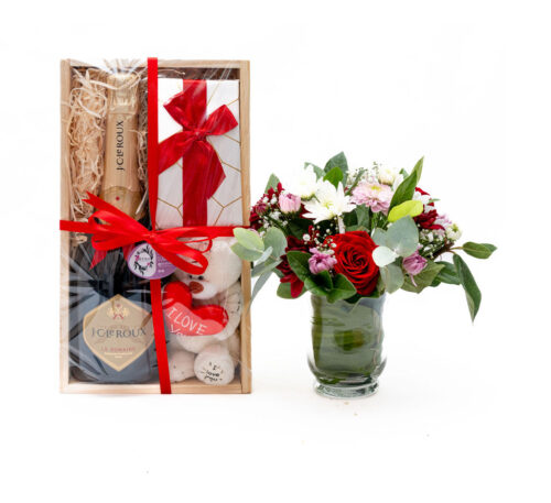 I Love You Sparkling Hamper with Flowers