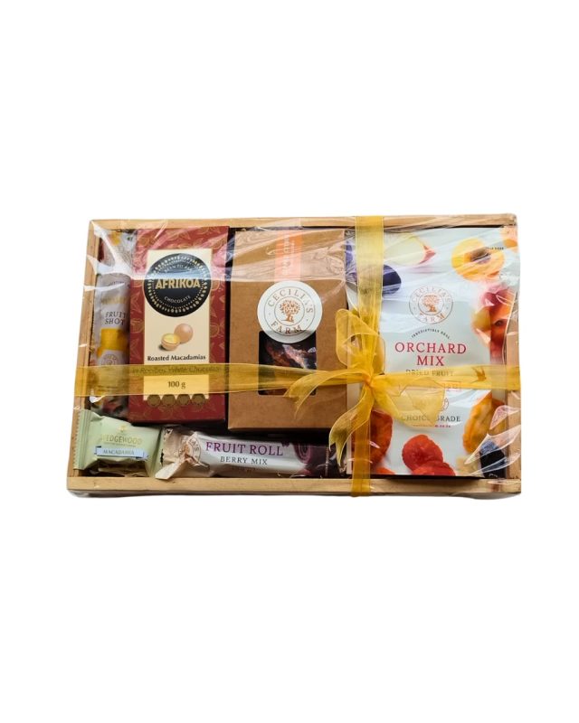 Deluxe Dried Fruit and Nuts Hamper