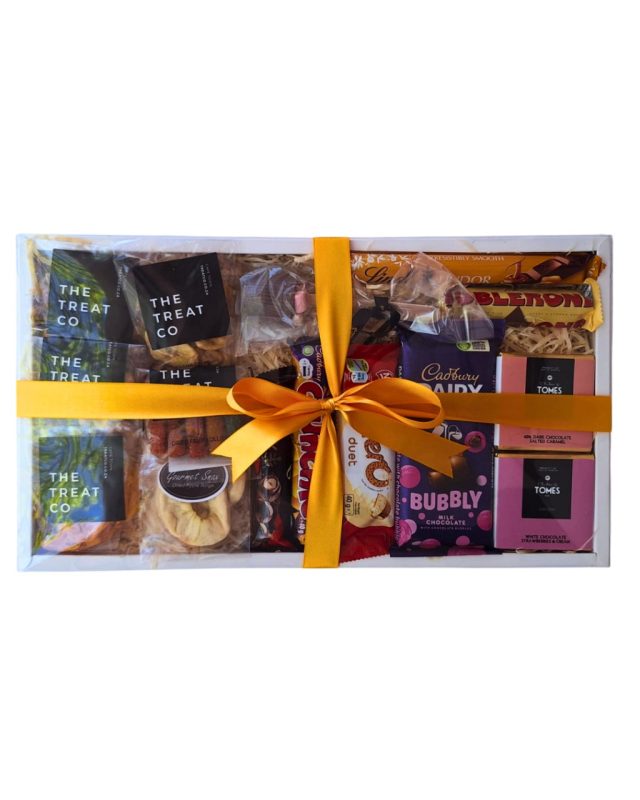 Chocolate, Nuts and Dried Fruit Deluxe Hamper