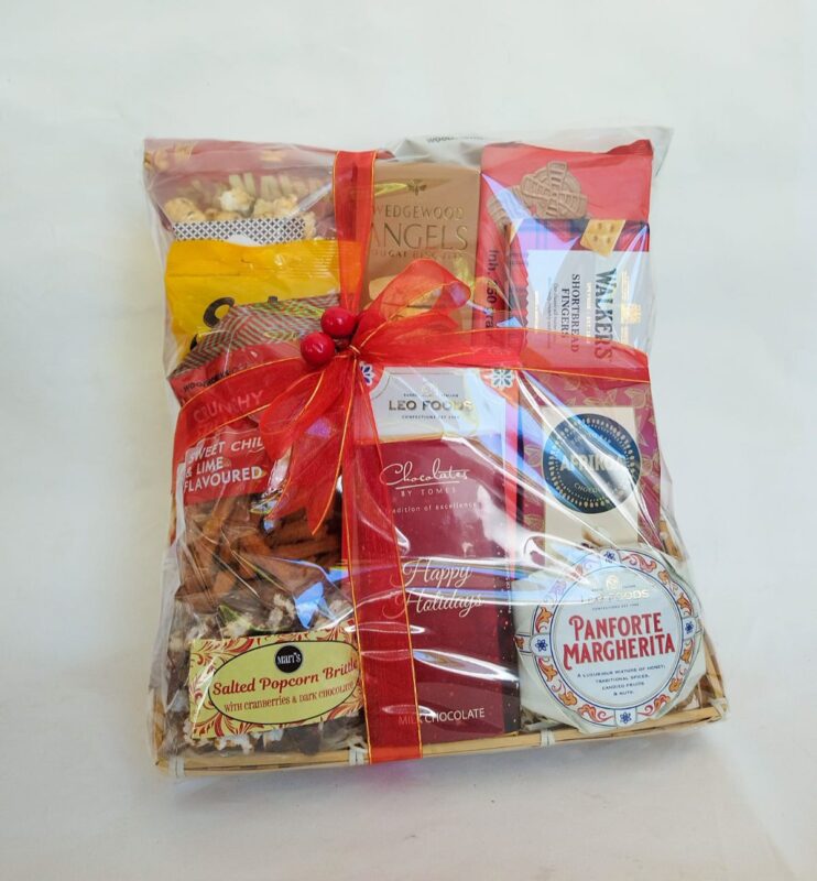Christmas Deluxe Savoury and Sweet Hamper