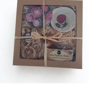 Protea Rustic Hamper