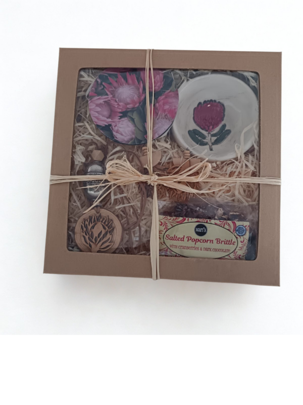 Protea Rustic Hamper